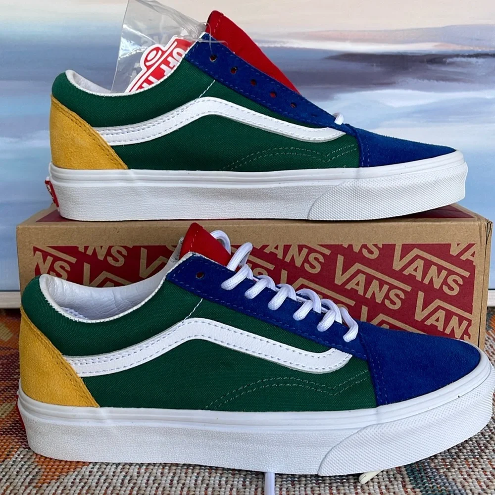 Vans WMNS Old Skool
(Vans Yacht Club) Blue/Green
VN0A38G1R1Q US
Sneakers - Picture 1 of 16